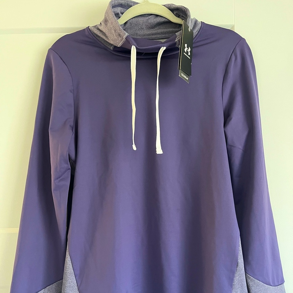 Under Armour, long sleeve shirt